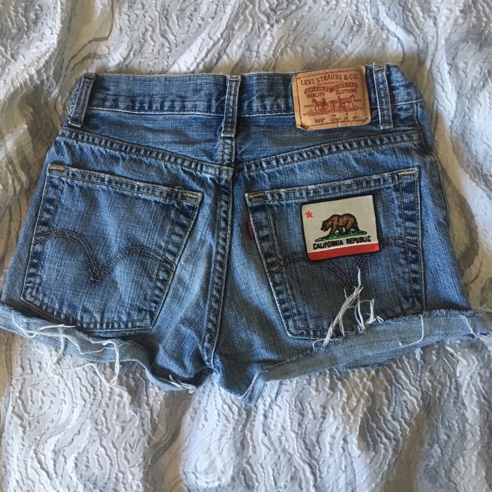 Levis Cut Off Shorts